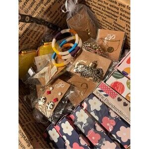 30 pieces varied Plunder jewelry bundle